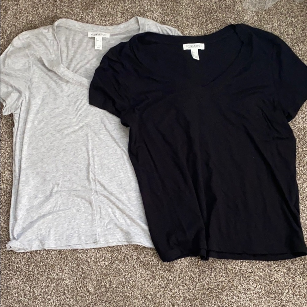 Two large former 21 tops. Gray and black Size L
